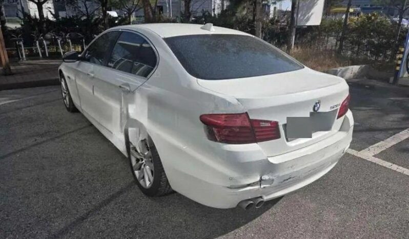 
								BMW 528i xDrive full									