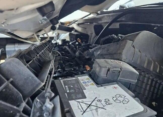 
								HYUNDAI SANTA FE full									