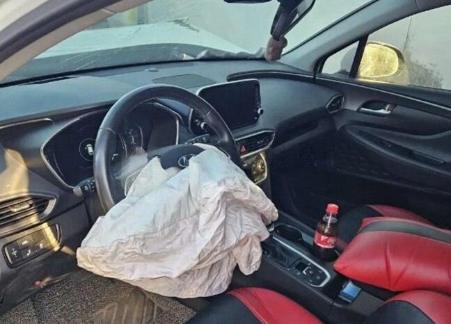 
								HYUNDAI SANTA FE full									