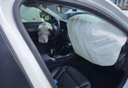 
										MERCEDES BENZ C200 AMG Line full									