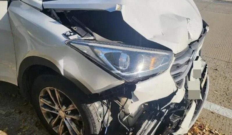 
								HYUNDAI SANTA FE full									