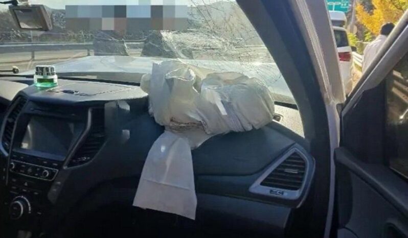 
								HYUNDAI SANTA FE full									