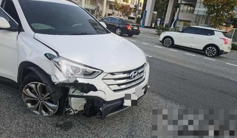 
								HYUNDAI SANTA FE full									