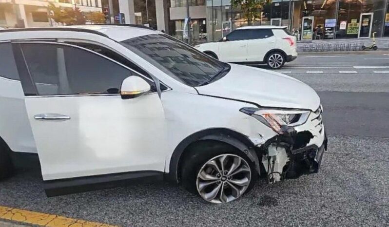 
								HYUNDAI SANTA FE full									