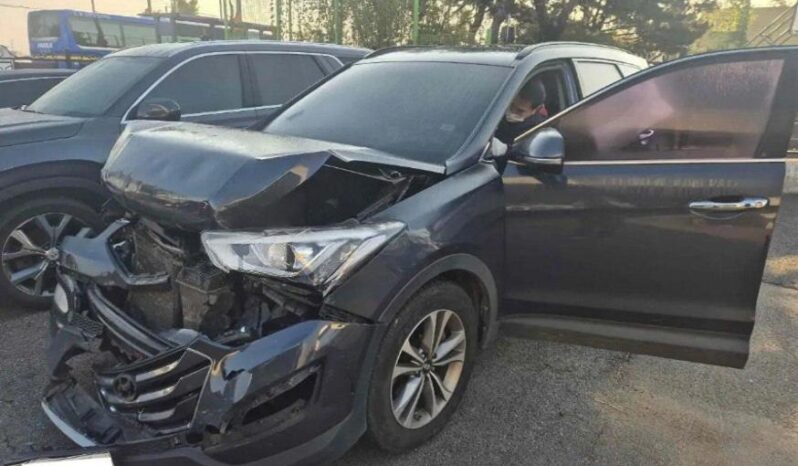 
								HYUNDAI SANTA FE full									