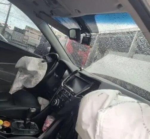 
								HYUNDAI SANTA FE full									