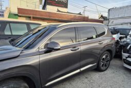 
										HYUNDAI SANTA FE full									