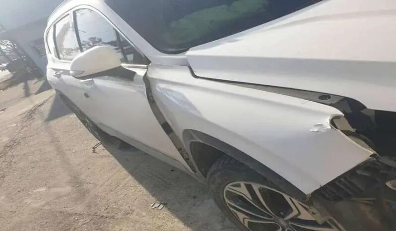 
								HYUNDAI SANTA FE full									