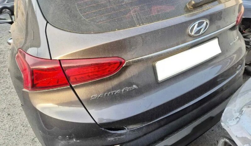 
								HYUNDAI SANTA FE full									