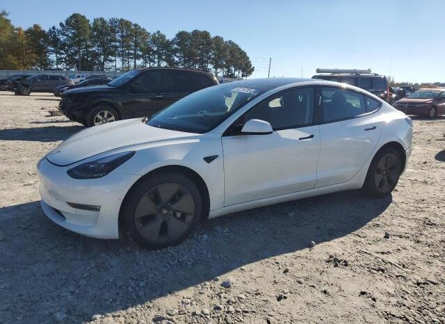 
								Tesla model 3 full									
