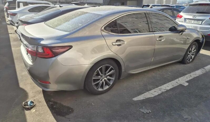 
								LEXUS ES300h full									