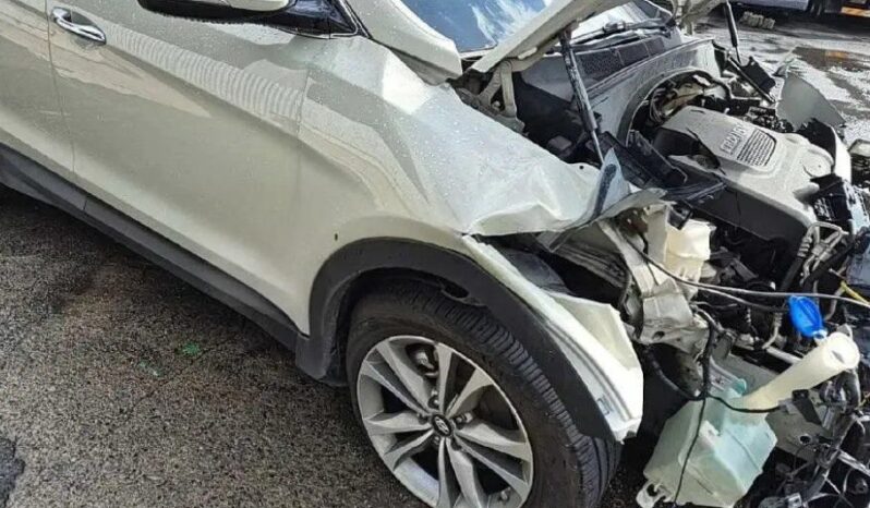 
								HYUNDAI SANTA FE full									