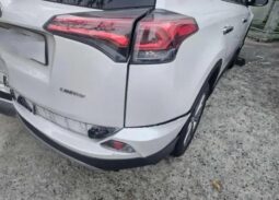 
										TOYOTA RAV 4 full									