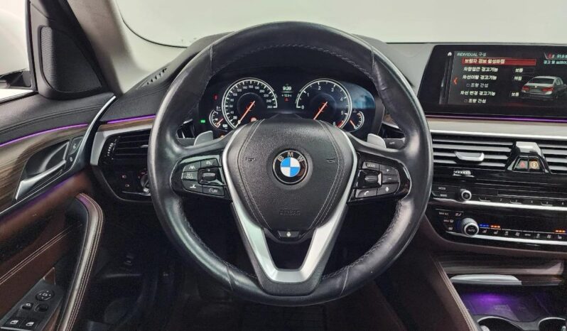 
								BMW 520d Xdrive full									