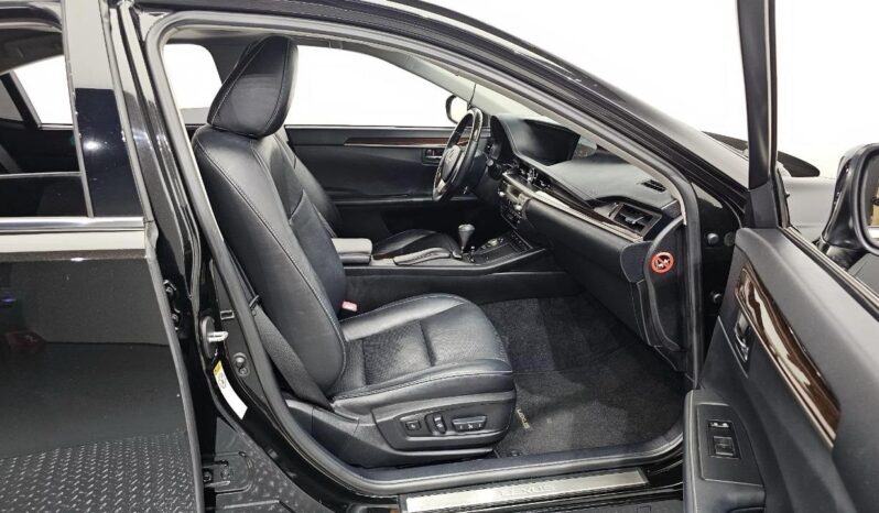 
								LEXUS ES300h full									