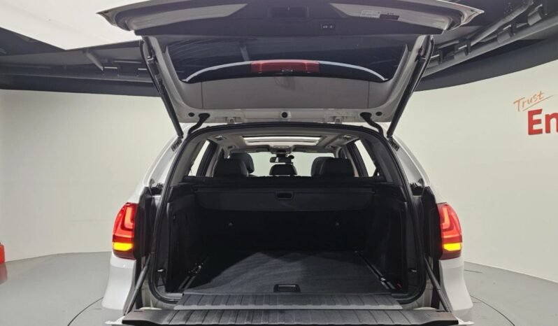 
								BMW X5 Xdrive30d full									