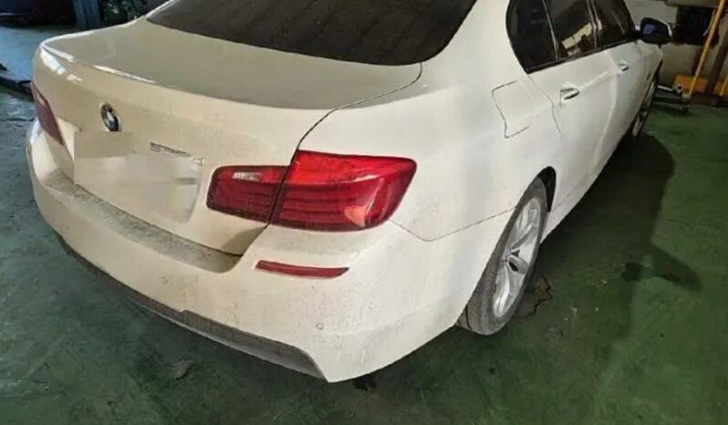 
								BMW 520d Xdrive full									