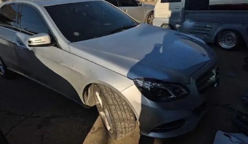
								MERCEDES BENZ E220 CDi full									