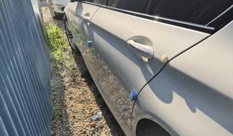 
								BMW 520d Xdrive full									