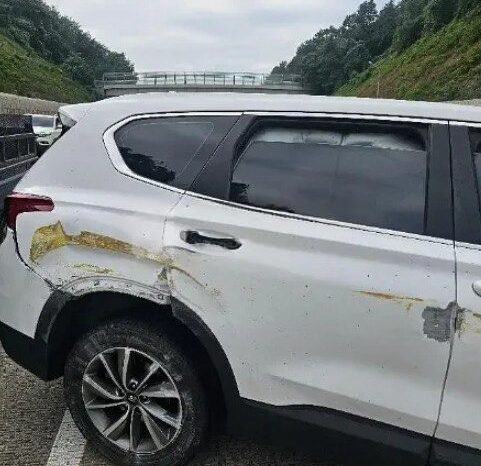 
								HYUNDAI SANTA FE full									