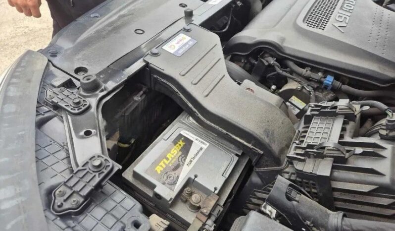 
								HYUNDAI SANTA FE full									