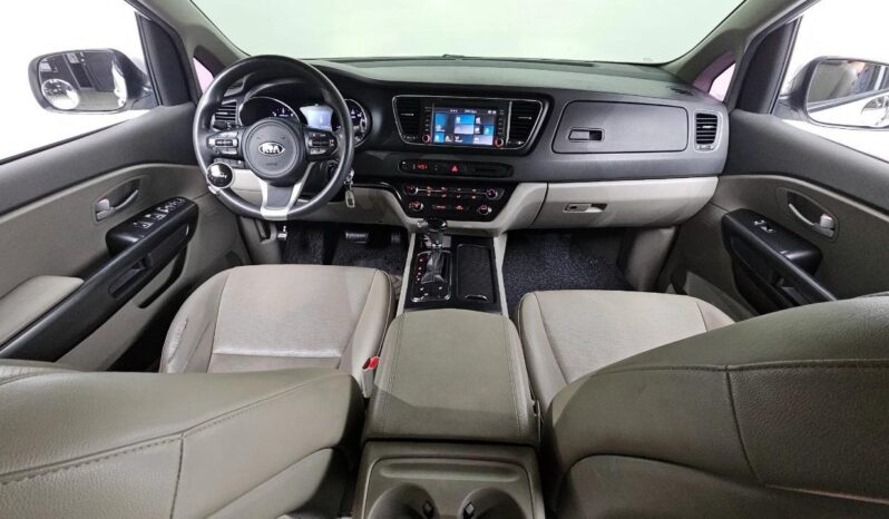 
								KIA CARNIVAL full									