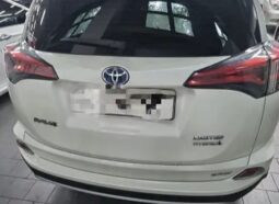 
										TOYOTA RAV 4 HV full									