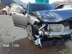 
										HYUNDAI SANTA FE full									