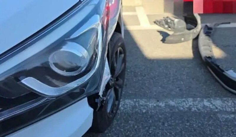 
								HYUNDAI SANTA FE full									