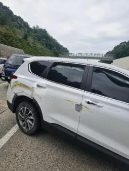 
										HYUNDAI SANTA FE full									