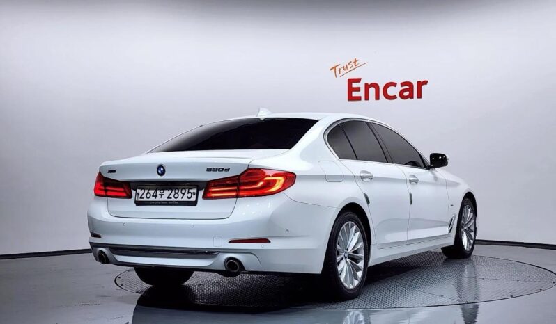 
								BMW 520d Xdrive full									