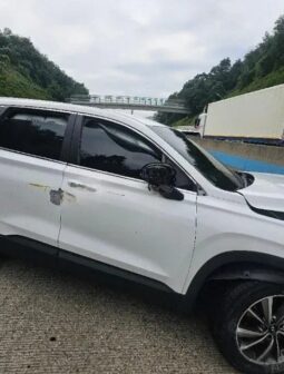 
										HYUNDAI SANTA FE full									