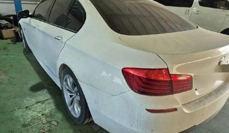 
								BMW 520d Xdrive full									