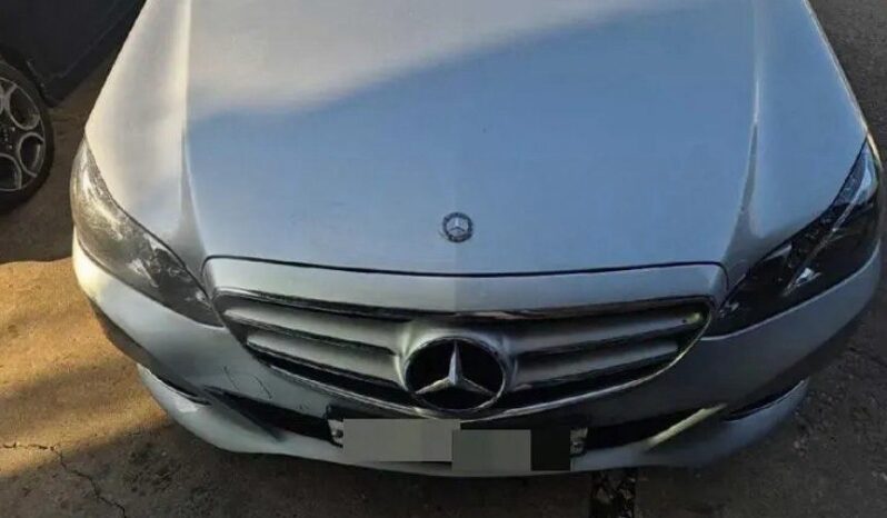 
								MERCEDES BENZ E220 CDi full									