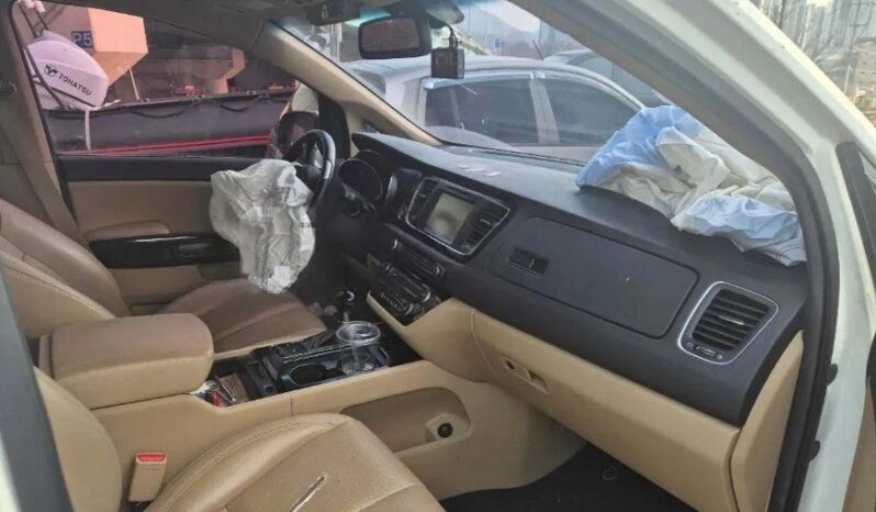 
								HYUNDAI SANTA FE full									