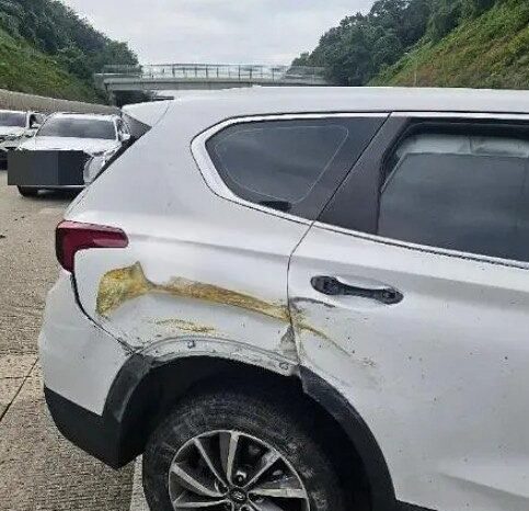 
								HYUNDAI SANTA FE full									