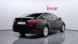 
										LEXUS ES300h full									