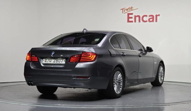 
								BMW 520d Xdrive full									