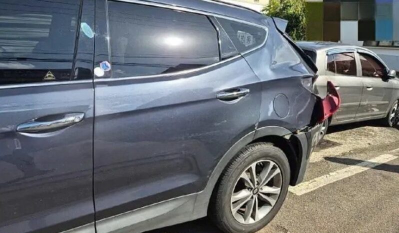 
								HYUNDAI SANTA FE full									