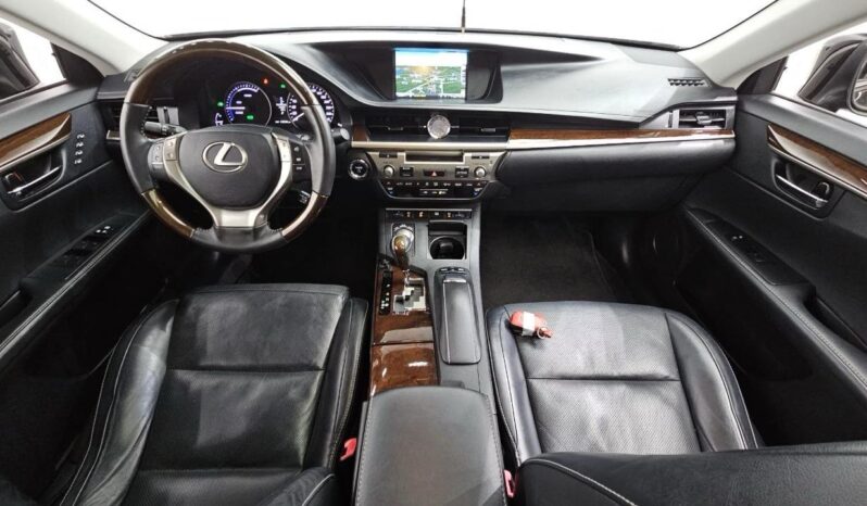 
								LEXUS ES300h full									