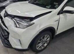 
										TOYOTA RAV 4 HV full									