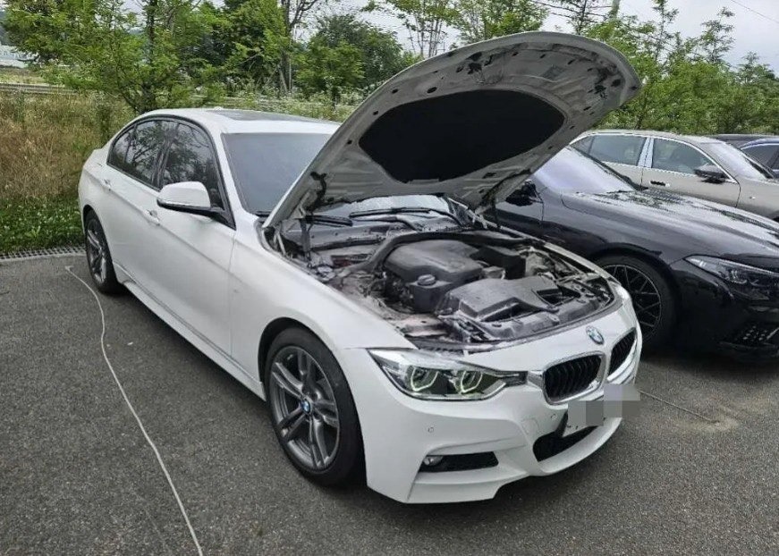 BMW 320i