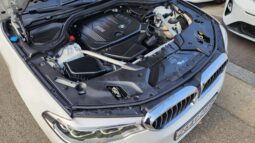 
										BMW 520d Xdrive full									