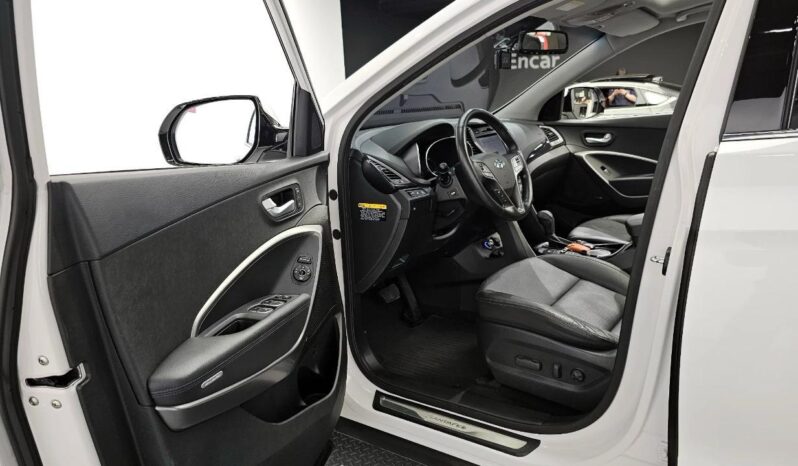 
								HYUNDAI SANTA FE full									