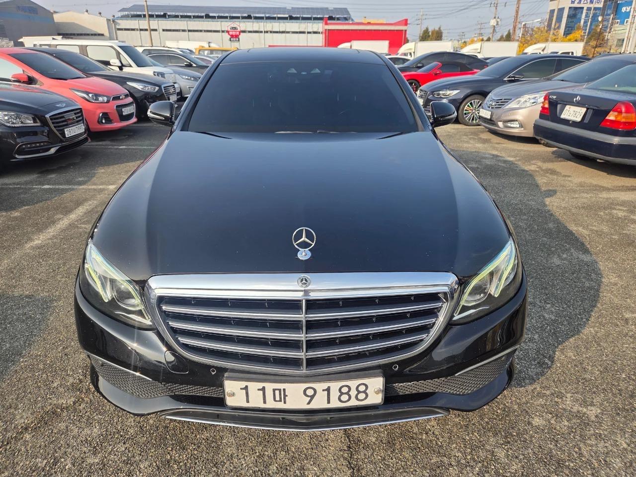 MERCEDES BENZ E220d 4Matic