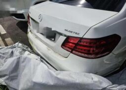 
										MERCEDES BENZ E250 CDI BlUETEC 4MATIC full									