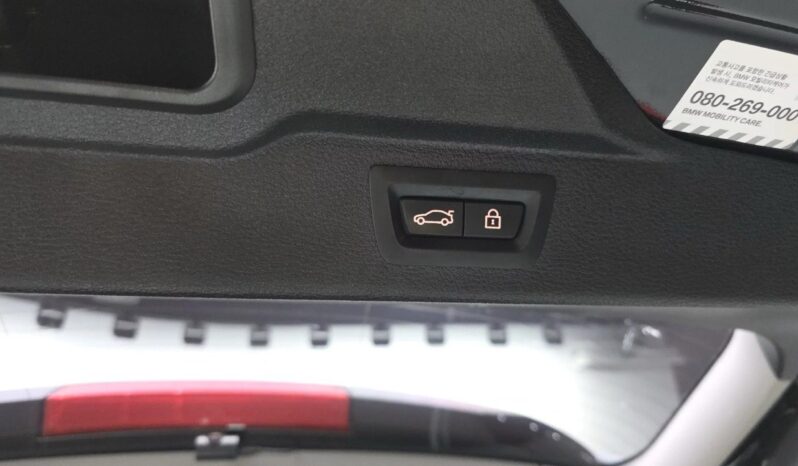 
								BMW X5 Xdrive30d M Sport full									