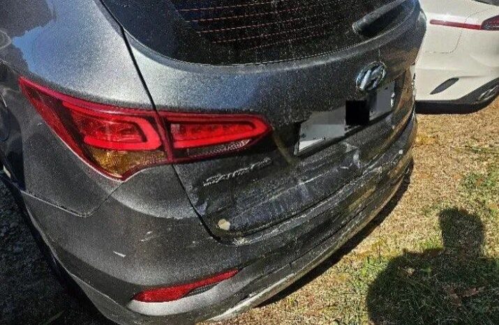 
								HYUNDAI SANTA FE full									