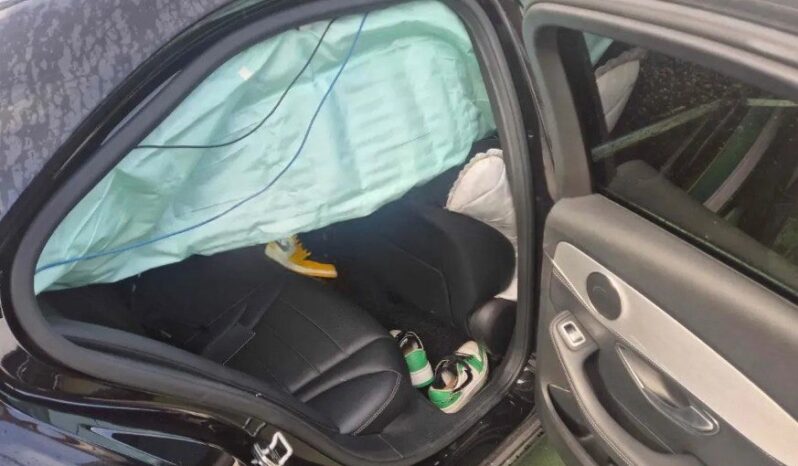 
								MERCEDES BENZ C 200d full									