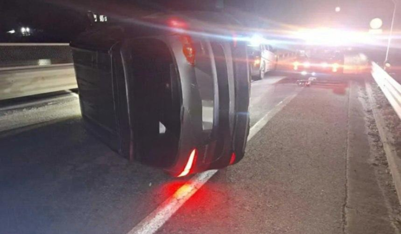 
								HYUNDAI SANTA FE full									